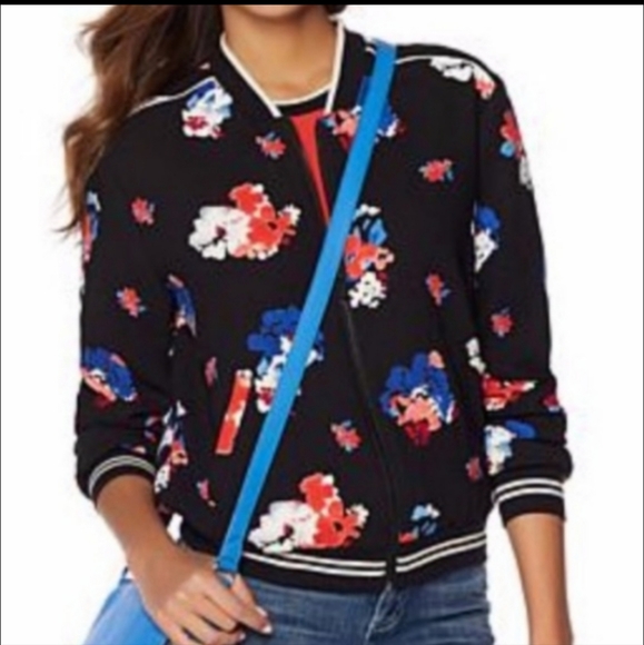 Vince Camuto floral bloom bomber jacket - Picture 15 of 15